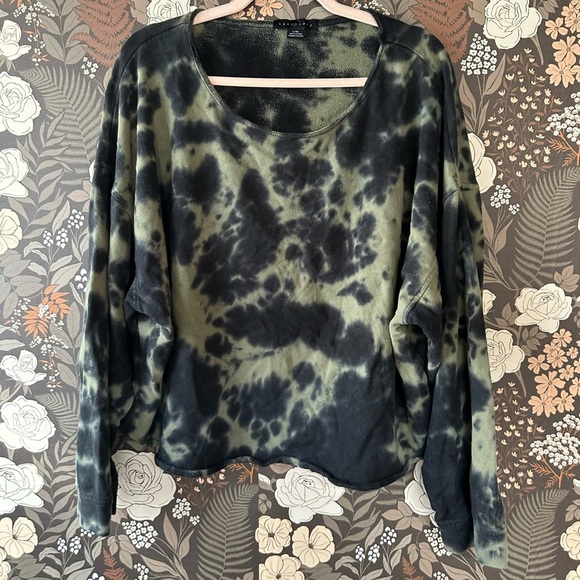 Sanctuary Perfect Tie-Dye Sweatshirt in green size L/XL - Picture 6 of 8